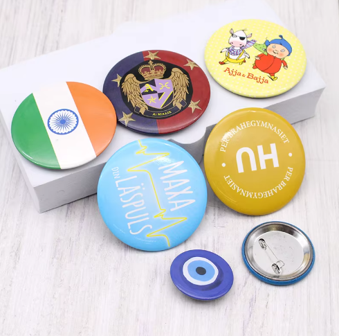 Pin 58mm para cotización de impresión en Prime Design